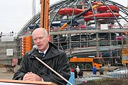 Thermenarchitekt Josef Wund ist Bauherr und Betreiber (Foto: Martin Schmitz)
